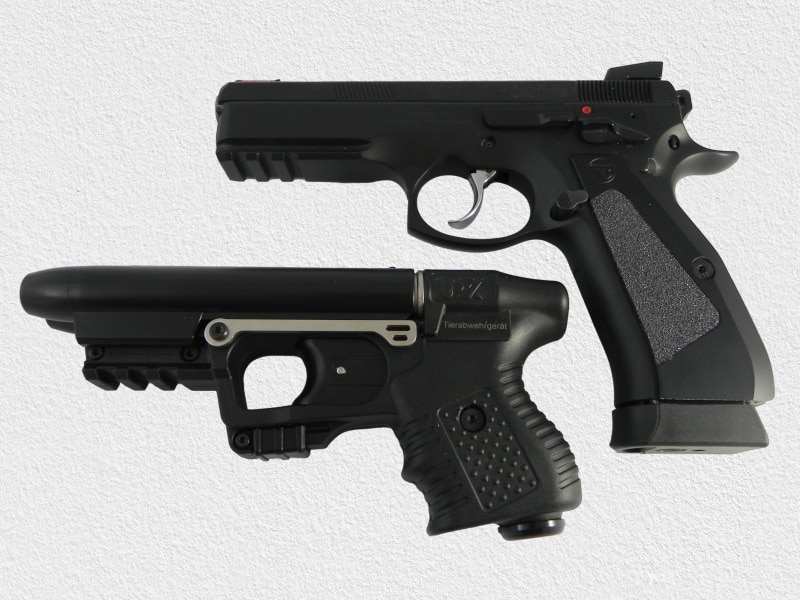 Vergleich Pfefferspray Pistole zu echter Waffe